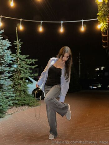 Ella / harmony_haze nude photo #18