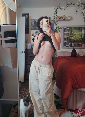 𓆩Haru / haruphine nude photo #1