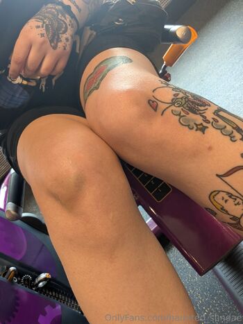 Ean Ovum FREE / haunted_sundae nude photo #18