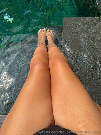 Emil / haveyoumetmissjones nude photo #1