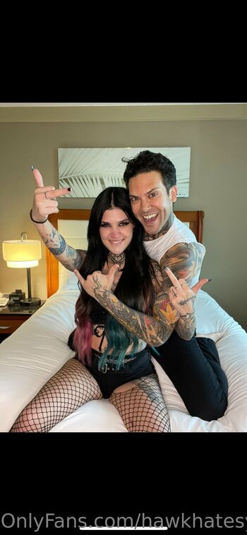 hawkhatesyoux / hawkhatesyouxxfree nude photo #18