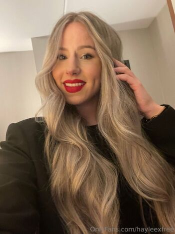 HayleeXFre / hayleexfree / haylee_cb / xxx_haylee / hayleex_x nude photo #14