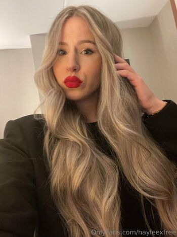 HayleeXFre / hayleexfree / haylee_cb / xxx_haylee / hayleex_x nude photo #35