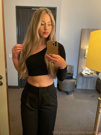 HayleeXFre / hayleexfree / haylee_cb / xxx_haylee / hayleex_x nude photo #37