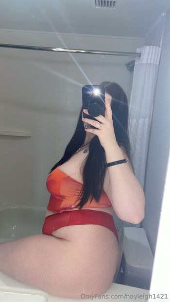 Hayleig / hayleigh1421 nude photo #4