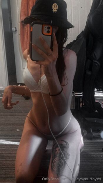 Hayle / hayleysyourtoyxx nude photo #7