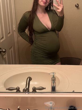 Hazel / hazel.nuts nude photo #1