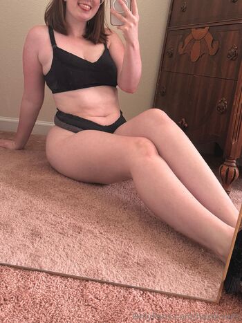 Hazel / hazel.nuts nude photo #21