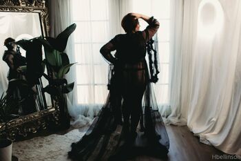 Hannah B / hbellinson nude photo #28