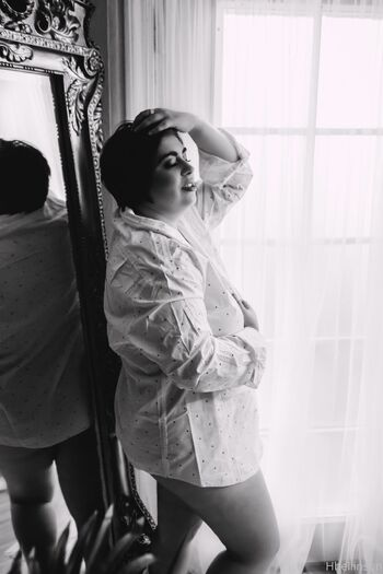 Hannah B / hbellinson nude photo #35