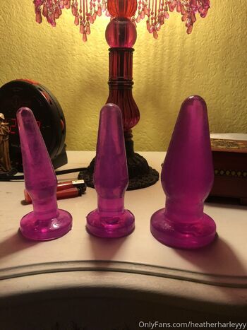 Heather Harle / heatherharleyyy nude photo #19