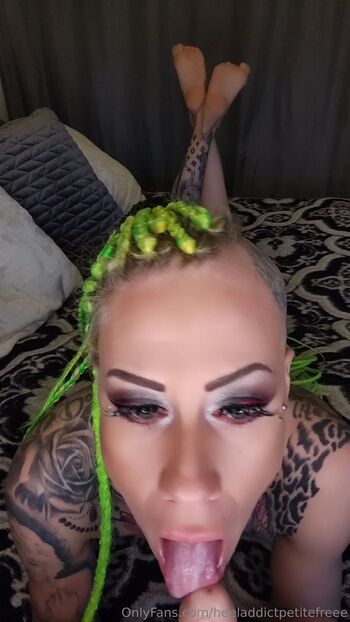 Heeladdictpetitefre / heeladdictpetitefreee nude photo #21