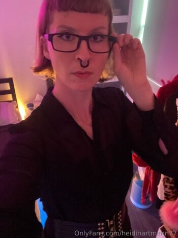 Heidi Hartmann - FRE / heidihartmann77 / heidi_hartmann7 nude photo #1