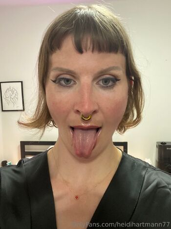 Heidi Hartmann - FRE / heidihartmann77 / heidi_hartmann7 nude photo #7