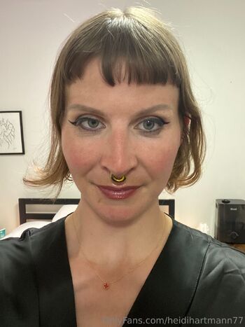 Heidi Hartmann - FRE / heidihartmann77 / heidi_hartmann7 nude photo #9