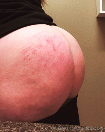 Heidi Lyn / heidilynn143 nude photo #1