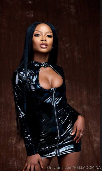 STRAPON QUEEN PEGGING CUCKOL / helladomina nude photo #29