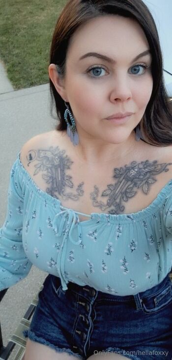 Hella Foxx / hellafoxxy nude photo #11