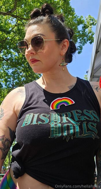 Hella Foxx / hellafoxxy nude photo #14