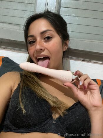 micca / hellomicca nude photo #18