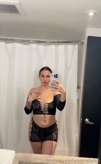 heluvmellybb / heluvmellybby nude photo #7