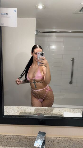 heluvmellybb / heluvmellybby nude photo #24