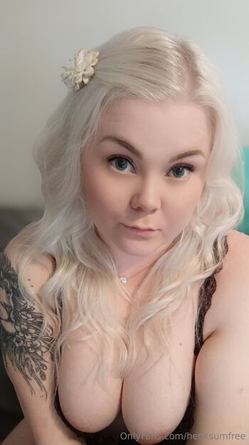 MariTfre / henksumfree nude photo #26