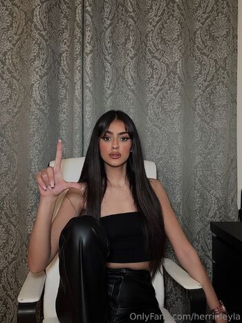 Queen Leyla / herrinleyla nude photo #6