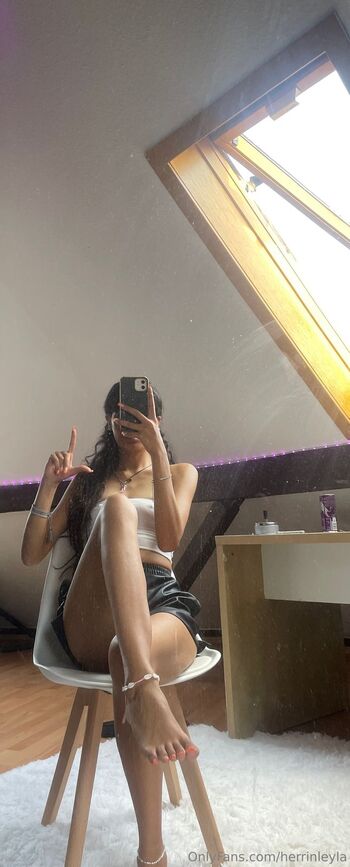 Queen Leyla / herrinleyla nude photo #10