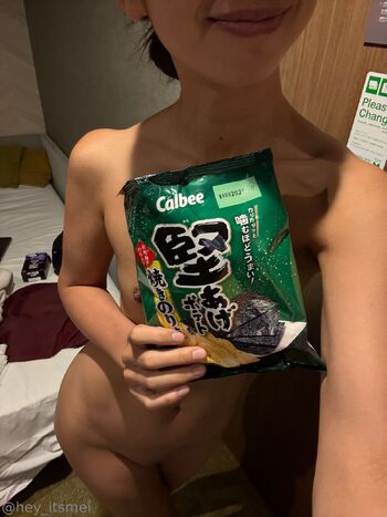 Mei 美 FREE page Petite Asian Hotwif / hey_itsmei_free / hey_itsmei nude photo #8