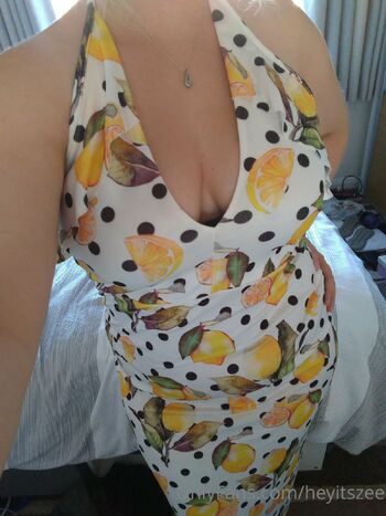 Hey, its Zee / heyitszee nude photo #17