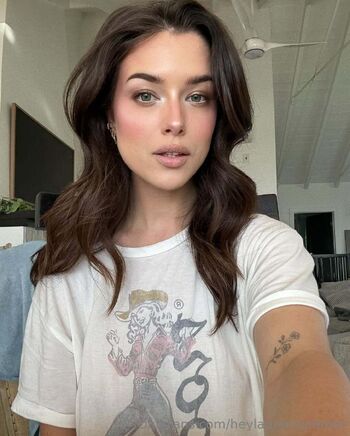 Lauren Summe / heylaurensummer nude photo #12