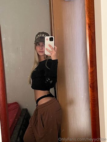 Chlo / heyychloe nude photo #13