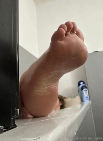 Bell / higharches_bella nude photo #11