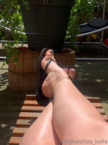 Bell / higharches_bella nude photo #26