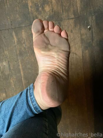 Bell / higharches_bella nude photo #27