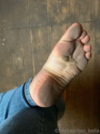 Bell / higharches_bella nude photo #28