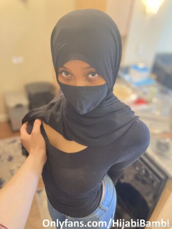 Hijabi Bamb / hijabibambi nude photo #8
