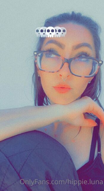 LadyRa / hippie.luna / hippielunastarlovejoy nude photo #9