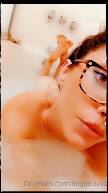 LadyRa / hippie.luna / hippielunastarlovejoy nude photo #32