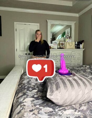 Hollie Berr / hollieberryyyyyyy nude photo #7