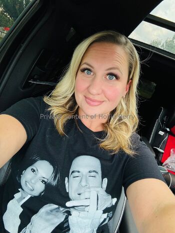 Hollie Berr / hollieberryyyyyyy nude photo #19