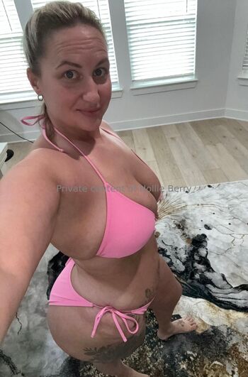 Hollie Berr / hollieberryyyyyyy nude photo #29