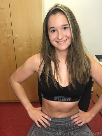 Holly Good / hollygoods07 nude photo #11