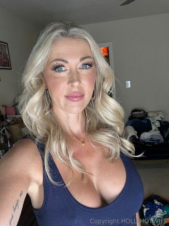 HollyHotwif / hollyhotwife nude photo #7