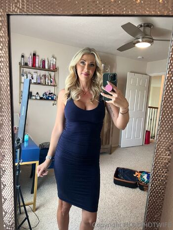 HollyHotwif / hollyhotwife nude photo #8