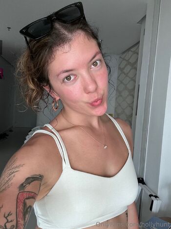 Holly Hun / hollyhunt nude photo #33