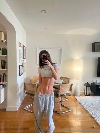 Holly Li / hollylim nude photo #5