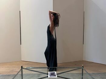 Holly Li / hollylim nude photo #7