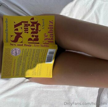 Holly Li / hollylim nude photo #9